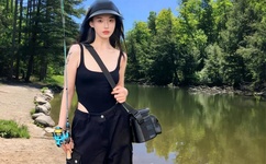 嗯啊H客厅HH青梅H涨奶视频